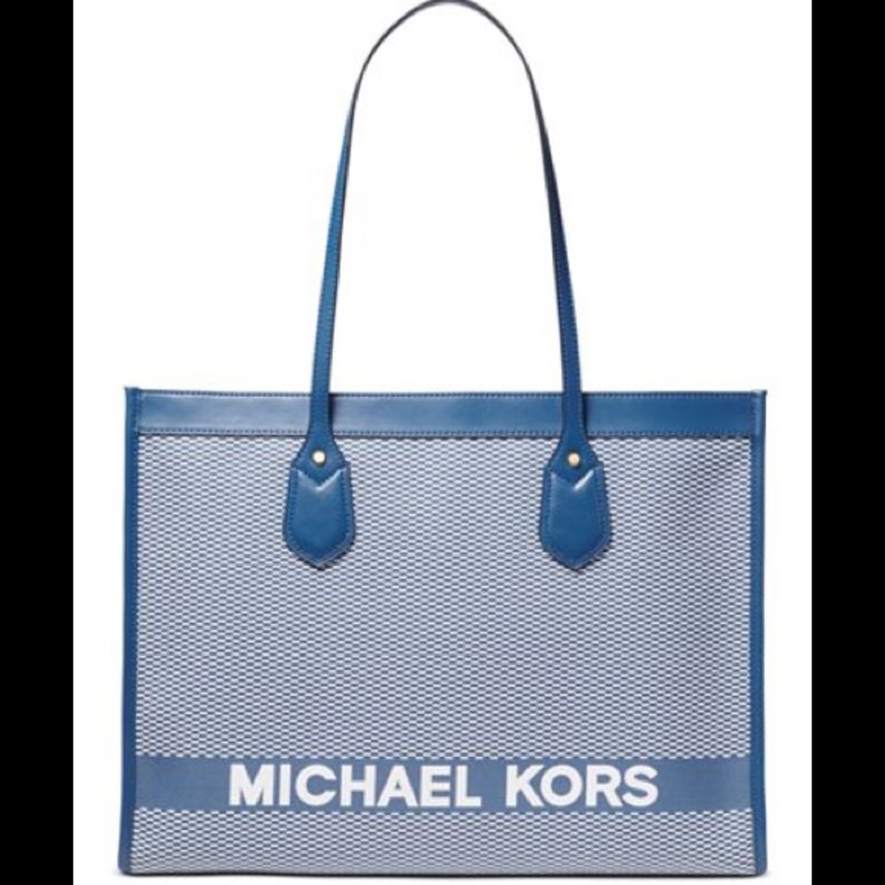 🔥NWT !! Michael Michael Kors Tote !!